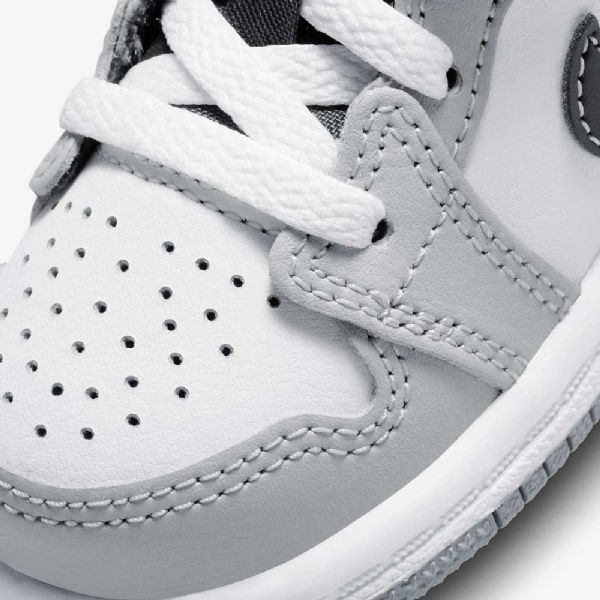Nike Air Jordan 1 Mid Tops Sko Barn Lyse Grå Hvite