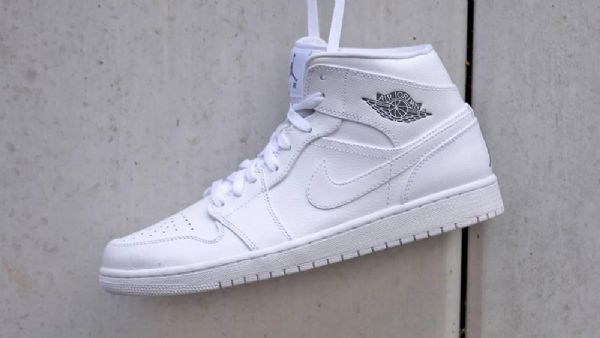 Nike Air Jordan 1 Mid Tops Sko Herre Hvite