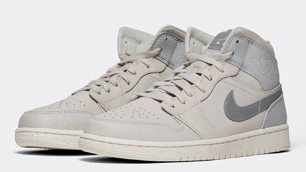 Nike Air Jordan 1 Mid Tops Sko Herre Lyse Grå