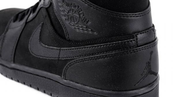 Nike Air Jordan 1 Mid Tops Triple Sko Herre Svarte