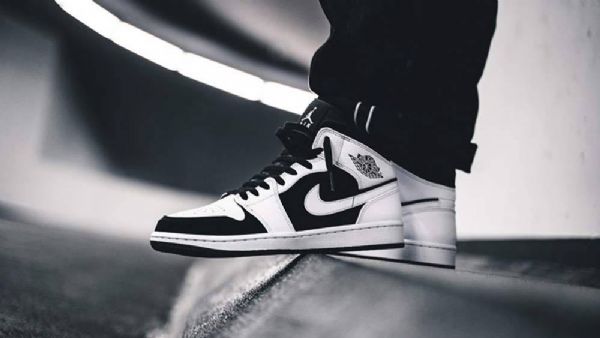 Nike Air Jordan 1 Mid Tops Tuxedo Sko Herre Hvite