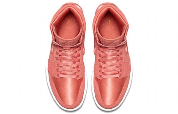 Nike Air Jordan 1 Retro High Tops Basketball Shoes Dame Korall