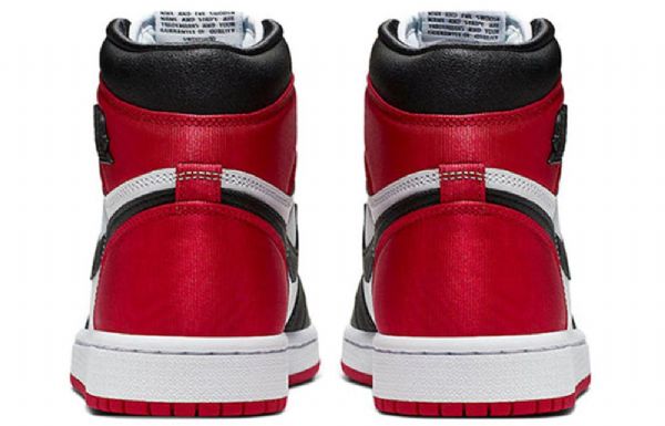 Nike Air Jordan 1 Retro High Tops Basketball Shoes Dame Svarte