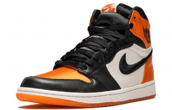 Nike Air Jordan 1 Retro High Tops Og Basketball Shoes Dame Svarte Oransje