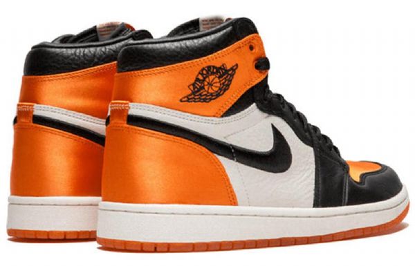 Nike Air Jordan 1 Retro High Tops Og Basketball Shoes Dame Svarte Oransje