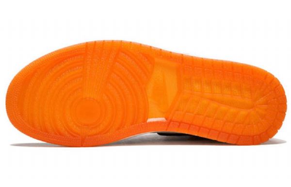 Nike Air Jordan 1 Retro High Tops Og Basketball Shoes Dame Svarte Oransje