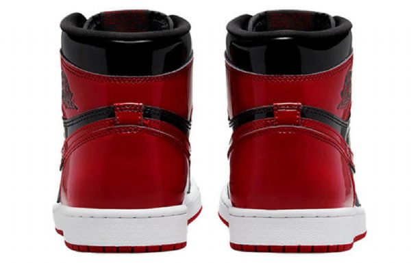 Nike Air Jordan 1 Retro High Tops Og Basketball Shoes Herre Hvite Rød