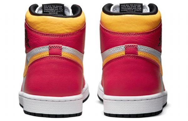 Nike Air Jordan 1 Retro High Tops Og Basketball Shoes Herre Lyse Rød