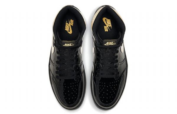 Nike Air Jordan 1 Retro High Tops Og Basketball Shoes Herre Svarte Gull