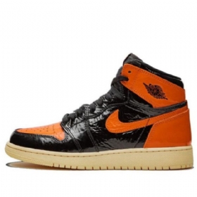 Nike Air Jordan 1 Retro High Tops Og Bg Basketball Shoes Herre Svarte Oransje