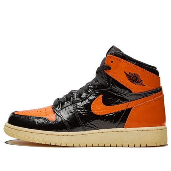 Nike Air Jordan 1 Retro High Tops Og Bg Basketball Shoes Herre Svarte Oransje