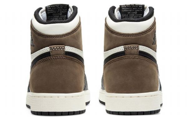 Nike Air Jordan 1 Retro High Tops Og Gs Basketsko Herre Svarte Hvite Brune