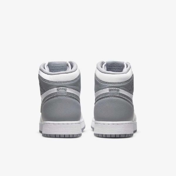 Nike Air Jordan 1 Retro High Tops Og Sko Barn Grå Hvite
