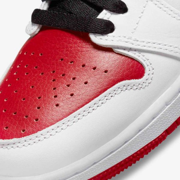 Nike Air Jordan 1 Retro High Tops Og Sko Barn Hvite Svarte Rød