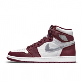 Nike Air Jordan 1 Retro High Tops Og Sko Dame Burgunder Hvite