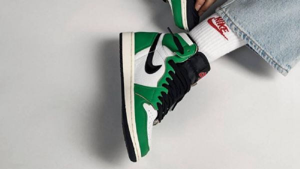Nike Air Jordan 1 Retro High Tops Og Sko Dame Grønn Hvite