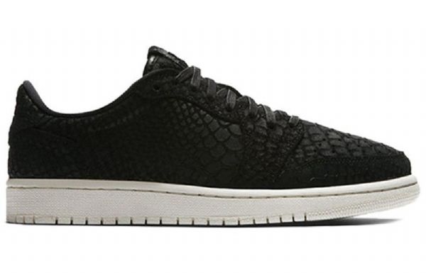 Nike Air Jordan 1 Retro Low Tops Basketball Shoes Dame Svarte