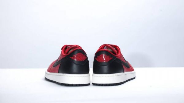 Nike Air Jordan 1 Retro Low Tops Og Sko Herre Rød Svarte