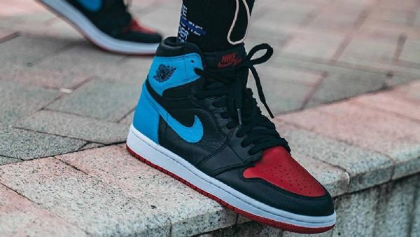 Nike Air Jordan 1 Unc To Chicago Sko Herre Svarte Blå