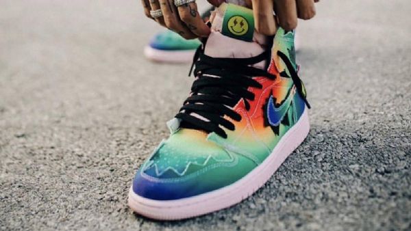 Nike J Balvin X Jordan 1 High Tops Og Sko Herre Multicolor