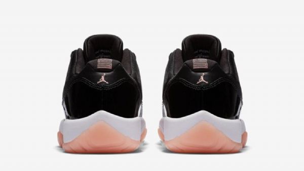 Nike Air Jordan 11 Low Tops Bleached Gg Sko Herre Svarte