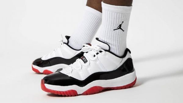Nike Air Jordan 11 Low Tops Concord Bred Sko Herre Hvite Svarte