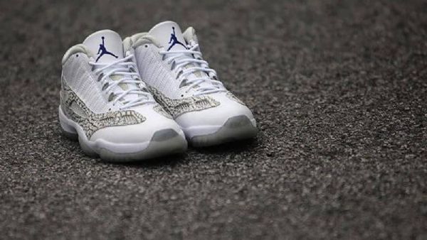 Nike Air Jordan 11 Low Tops Ie Cobalt Sko Herre Hvite