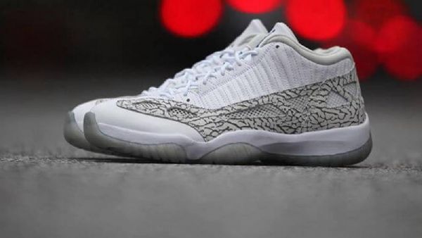 Nike Air Jordan 11 Low Tops Ie Cobalt Sko Herre Hvite