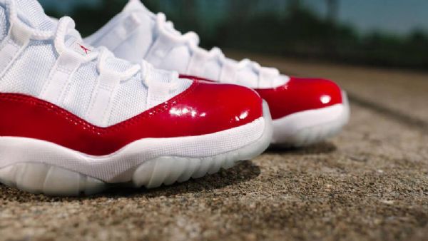 Nike Air Jordan 11 Low Tops Sko Herre Hvite Gull