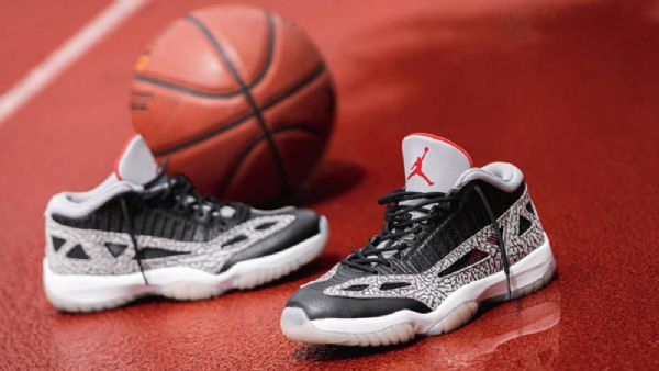 Nike Air Jordan 11 Low Tops Sko Herre Svarte