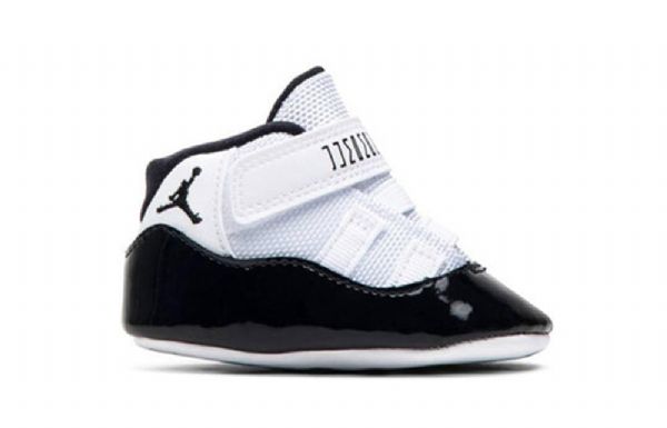 Nike Air Jordan 11 Retro Cb Basketball Shoes Barn Svarte Hvite