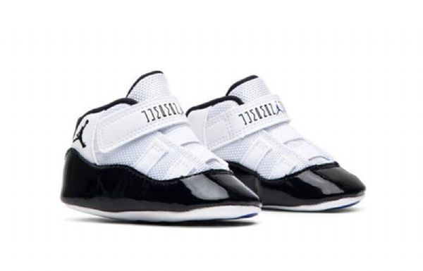 Nike Air Jordan 11 Retro Cb Basketball Shoes Barn Svarte Hvite