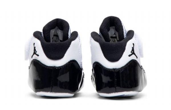 Nike Air Jordan 11 Retro Cb Basketball Shoes Barn Svarte Hvite