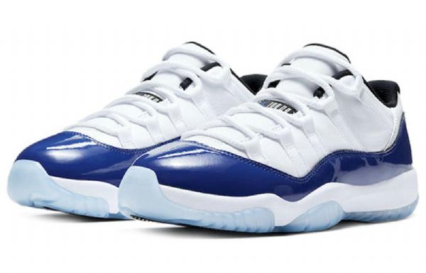 Nike Air Jordan 11 Retro Low Tops Basketball Shoes Dame Svarte Hvite