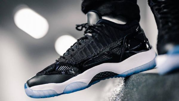 Nike Air Jordan 11 Retro Low Tops Ie Space Jam Sko Herre Svarte