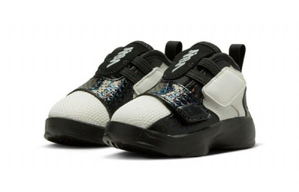 Nike Air Jordan Zion 2 Td 25 Years In China Marathon Running Shoes / Sneakers Barn Svarte Hvite
