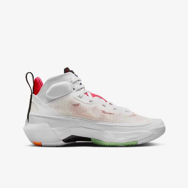 Nike Air Jordan Xxxvii Sko Barn Hvite Lyse Sølv Svarte Rød