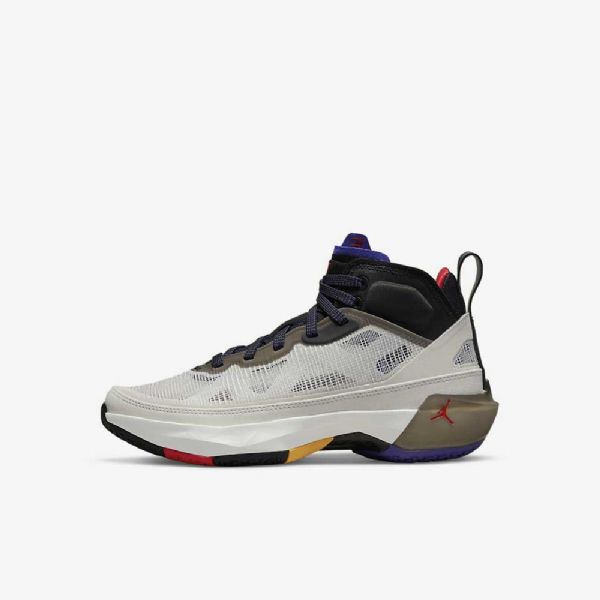 Nike Air Jordan Xxxvii Sko Barn Lyse Svarte Mørke Rød