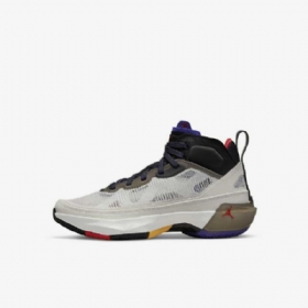 Nike Air Jordan Xxxvii Sko Barn Lyse Svarte Mørke Rød