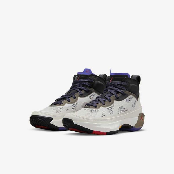Nike Air Jordan Xxxvii Sko Barn Lyse Svarte Mørke Rød