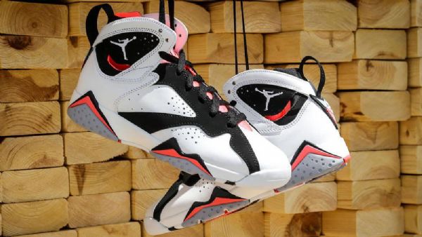 Nike Air Jordan 7 Gg Hot Lava Sko Herre Hvite Svarte
