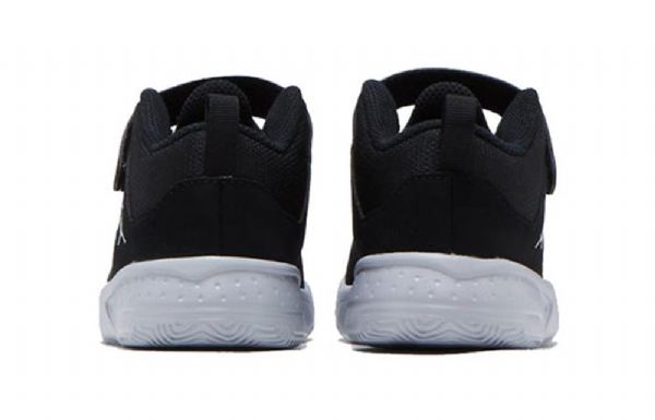 Nike Air Jordan Max Aura 3 Low Tops-top Sko Barn Svarte