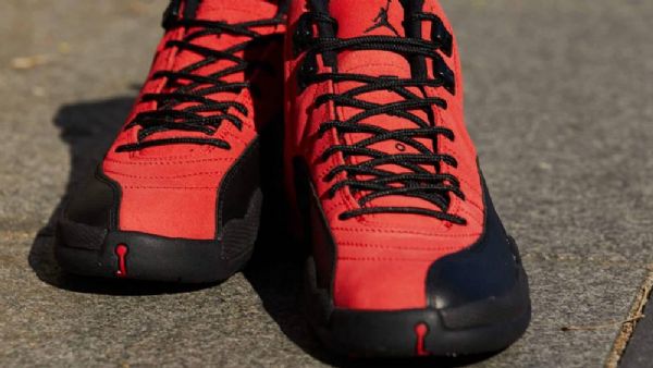 Nike Air Jordan 12 Reverse Flu Game Sko Herre Rød Svarte