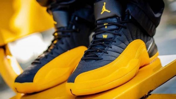 Nike Air Jordan 12 Sko Herre Gull Svarte