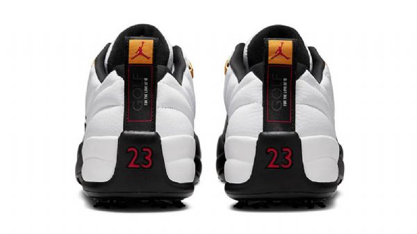 Nike Air Jordan 12 Taxi Semsket Skinn Sko Herre Hvite Svarte