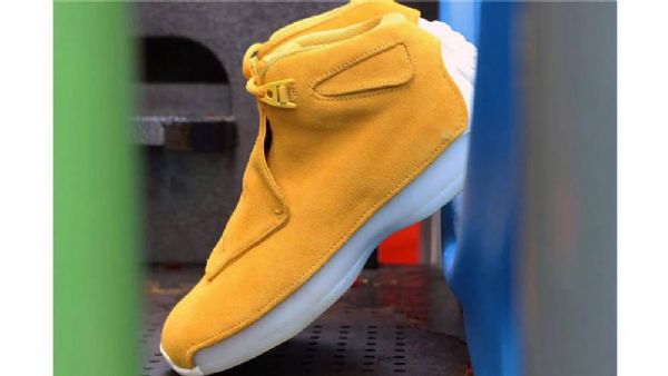 Nike Air Jordan 18 Semsket Skinn Sko Herre Gul